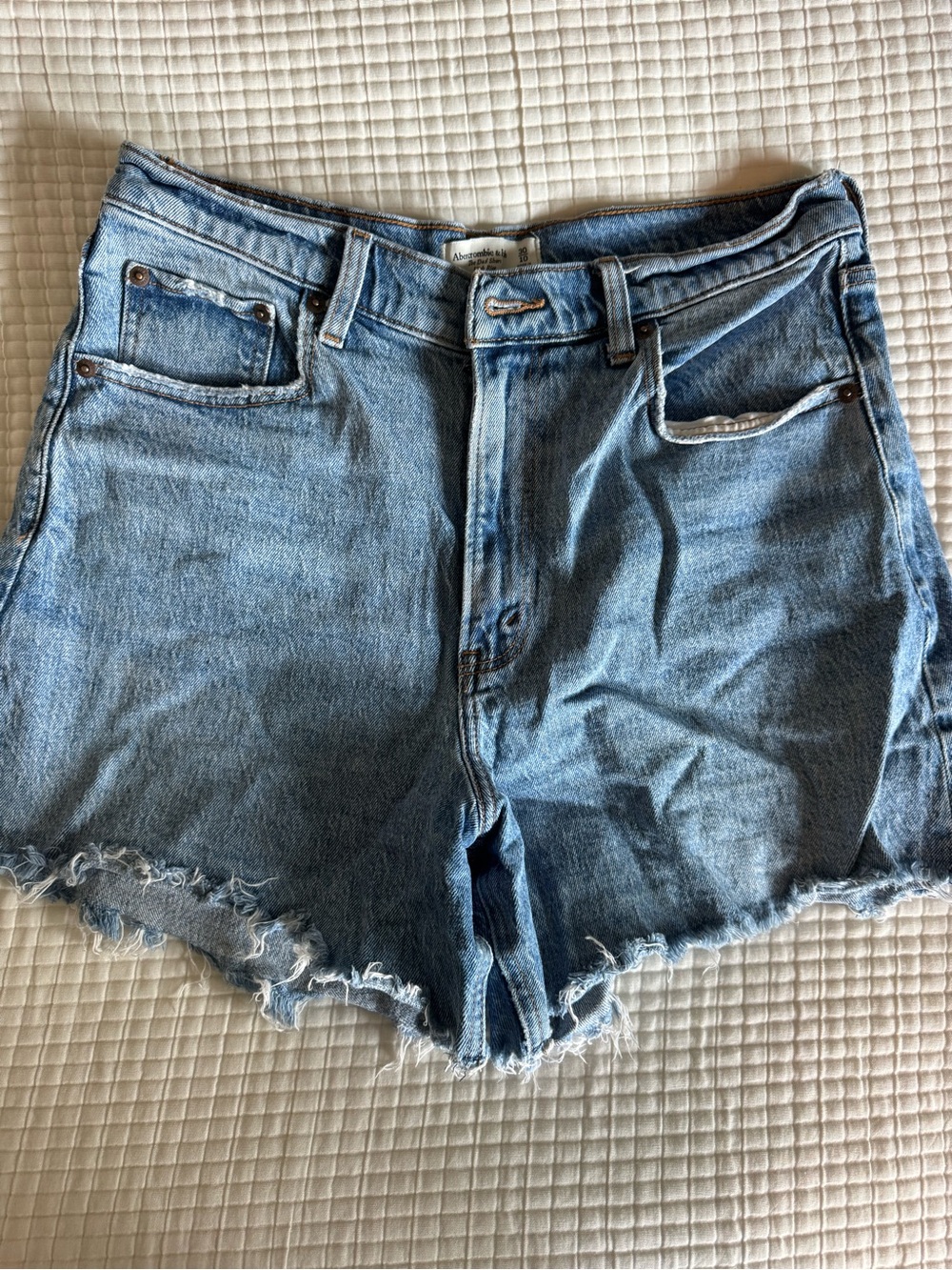 Abercrombie & Fitch high rise dad shorts